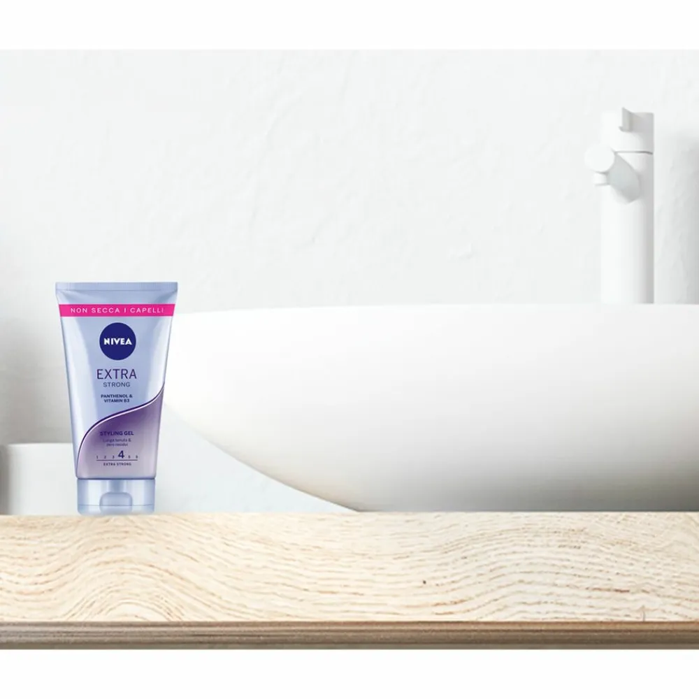 NIVEA Gel Extra Strong 150 ml