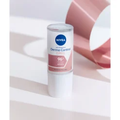 NIVEA 6x Anti- Transpirant Roller Derma Dry Control 50 ml